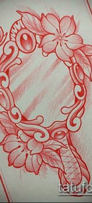 tetováló tükör # 639 - a minta hűvös változata, amely sikeresen használható változtatásra és tetováló tükrökként történő alkalmazásra a hátoldalon