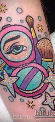 A 102 -es számú tetováló tükör a kép méltó változata, amely sikeresen használható a homokóra véglegesítéséhez és tükrös tetoválásként történő alkalmazásához