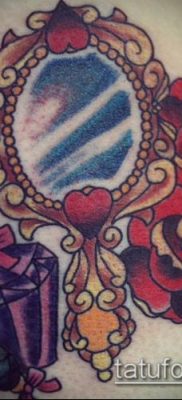 tetováló tükör # 618 - a minta exkluzív változata, amely jól használható a Vénusz tetováló tükreként történő feldolgozásra és alkalmazásra