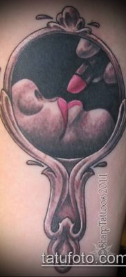 a # 446 tetováló tükör a minta méltó változata, amely sikeresen használható a Vénusz tükrének feldolgozására és tetoválásként való alkalmazására