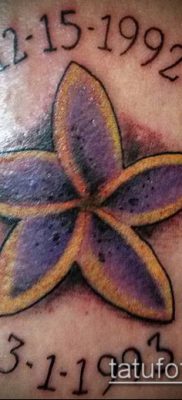 татуировка жасмин # 374 е готина версия на модела, която може лесно да се използва за обработка и нанасяне като стрък жасминова татуировка