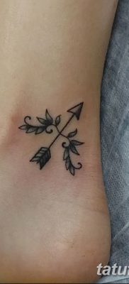 fotó tetováló jel a nyilas állatövből 2017.10.21 -től №003 - a nyilas állatöv tetováló jele