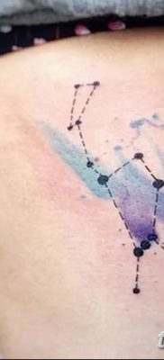 fotó tetováló jel a nyilas állatövből 2017.10.21 -től №005 - a nyilas állatöv tetováló jele