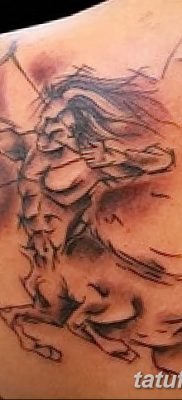 fotó a Nyilas állatöv tetováló jele 2017.10.21 -től №019 - a nyilas állatöv tetováló jele