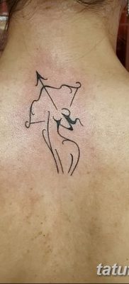 fotó tetováló jel a nyilas állatövből 2017.10.21 -től №021 - a nyilas állatöv tetováló jele