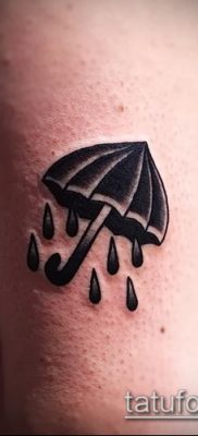 fotó egy esernyő tetoválásról (jelentése) - példa egy érdekes tetoválási rajzra - 072
