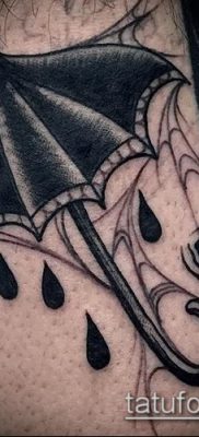 fotó egy esernyő tetoválásról (jelentése) - példa egy érdekes tetoválási rajzra - 067
