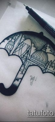 fotó egy esernyő tetoválásról (jelentése) - példa egy érdekes tetoválási rajzra - 048