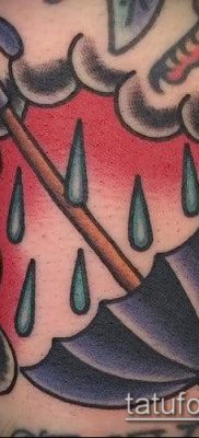 fotó egy esernyő tetoválásról (jelentése) - példa egy érdekes tetoválási rajzra - 018
