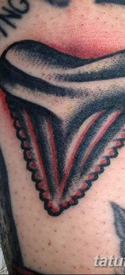 fotó egy fogtetoválásról, kelte: 09.09.2017 №095 - tetovált fog -