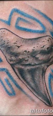 fotó egy fogtetoválásról, kelte: 2017. 09. 13. №109 - tetoválásfog -