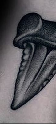 fotó egy fogtetoválásról, kelte: 2017.09.13. №112 - tetoválásfog -