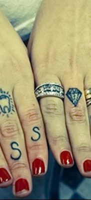 fotó tetoválás foga kelt 2017. 09. 13 -án №128 - tetoválófog -