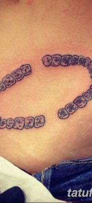 fotó egy fogtetoválásról, kelte: 2017. 09. 13. №013 - tetoválásfog -