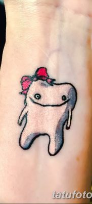 fotó tetoválás foga kelt 2017. 09. 13 -án №018 - tetoválófog -
