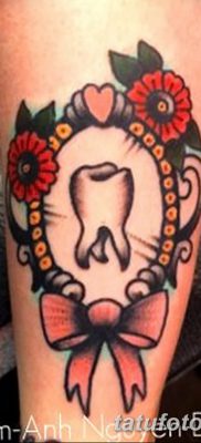 fotó egy fogtetoválásról, kelte: 2017.09.13. №026 - tetovált fog -