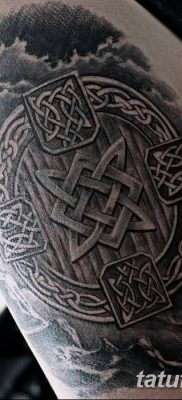 fotó a Svarog csillag tetoválásról, 2018. 06. 06. №076 - Svarog csillag tetoválása -