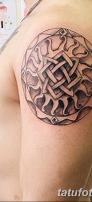 fotó a Svarog csillag tetoválásról, 2018. 06. 06. №073 - Svarog csillag tetoválása -