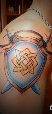 fotó a Svarog csillag tetoválásról, 2018. 06. 06. №070 - Svarog csillag tetoválása -