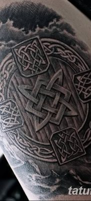 fotó a Svarog csillag tetoválásról, 2018. 06. 06. №064 - Svarog csillag tetoválása -