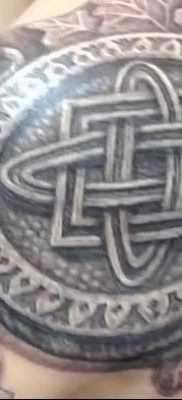 fotó a Svarog csillag tetoválásról, 2018. 06. 06. №060 - Svarog csillag tetoválása -