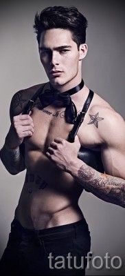 Fotó a csillag tetoválásról a kulcscsonton - példa 17122015 77. sz