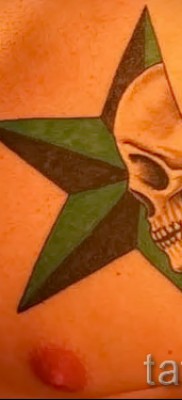 Fotó a csillag tetoválásról a kulcscsonton - példa 17122015 74. sz