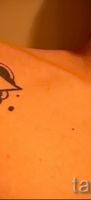 Fotó a csillag tetoválásról a kulcscsonton - példa 17122015 65. szám