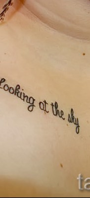 Fotó a csillag tetoválásról a kulcscsonton - példa 17122015 63. sz