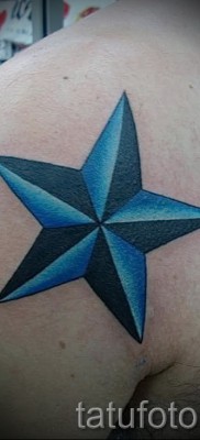 Fotó a csillag tetoválásról a kulcscsonton - példa 17122015 55. sz