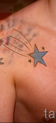 Fotó a csillag tetoválásról a kulcscsonton - példa 17122015 54. sz