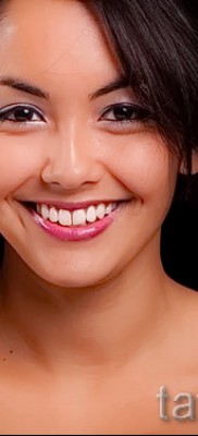 Fotó a csillag tetoválásról a kulcscsonton - példa 17122015 36. sz