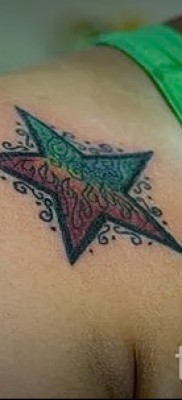 Fotó a csillag tetoválásról a kulcscsonton - példa 17122015 27. szám