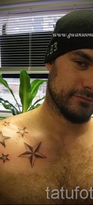 Fotó a csillag tetoválásról a kulcscsonton - példa 17122015 14. sz