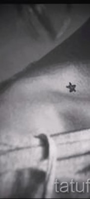 Fotó a csillag tetoválásról a kulcscsonton - példa az 17122015 8. számból