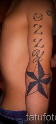 Fotó a csillag tetoválásról a könyökön a tetoválás tervezéséről szóló cikkhez - tatufoto.ru - 38