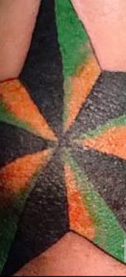 Fotó a csillag tetoválásról a könyökön egy cikkhez a tetoválás tervezéséről - tatufoto.ru - 25