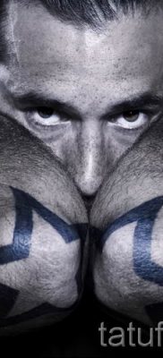 foto-tatu-zvezdy-na-loktyax-dlya-stati-pro-znachenie-risunka-tatuirovki-007-tatufoto-ru