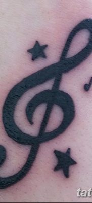 fotó a csillag tetoválásról a karon, 2017.12.21. №042 - tetovált csillagok a kezén -