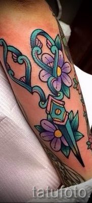 tetováló olló fotó példa a tetoválás tervezéséről szóló cikkre - tatufoto.ru - 30