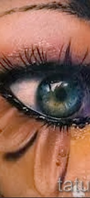 Könnycsepp a szem alatt tetoválás - példa a képen - 4