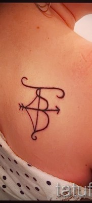 Tatuaż Strzelec na ramieniu - przykładowe zdjęcie z 10012016 2