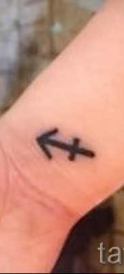 Tatuaż Strzelec na dłoni - przykładowe zdjęcie z 10012016 8