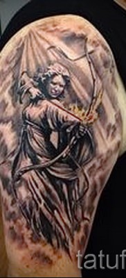 Tatuaż Strzelec na dłoni - przykładowe zdjęcie z 10012016 3