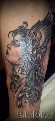 Tatuaż Valkyrie na zdjęciu do artykułu o znaczeniu tatuażu - tatufoto.ru - 3