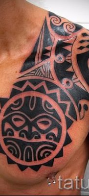 Foto - Tribal Tattoo auf Schulter Männer - ein Beispiel für einen Artikel über die Bedeutung der 1008 tatufoto.ru