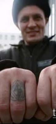 fénykép egy börtön tetoválásról (jelentése) - példa egy érdekes tetoválási rajzra - 040