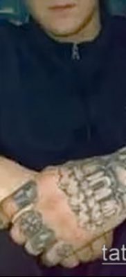 fénykép egy börtön tetoválásról (jelentése) - egy példa egy érdekes tetoválási rajzra - 029