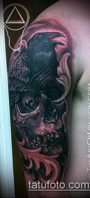 holló koponya tetoválás (jelentése) - egy példa egy érdekes tetoválás tervezésre - 054