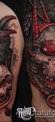 holló koponya tetoválás (jelentése) - példa egy érdekes tetoválási tervre - 026